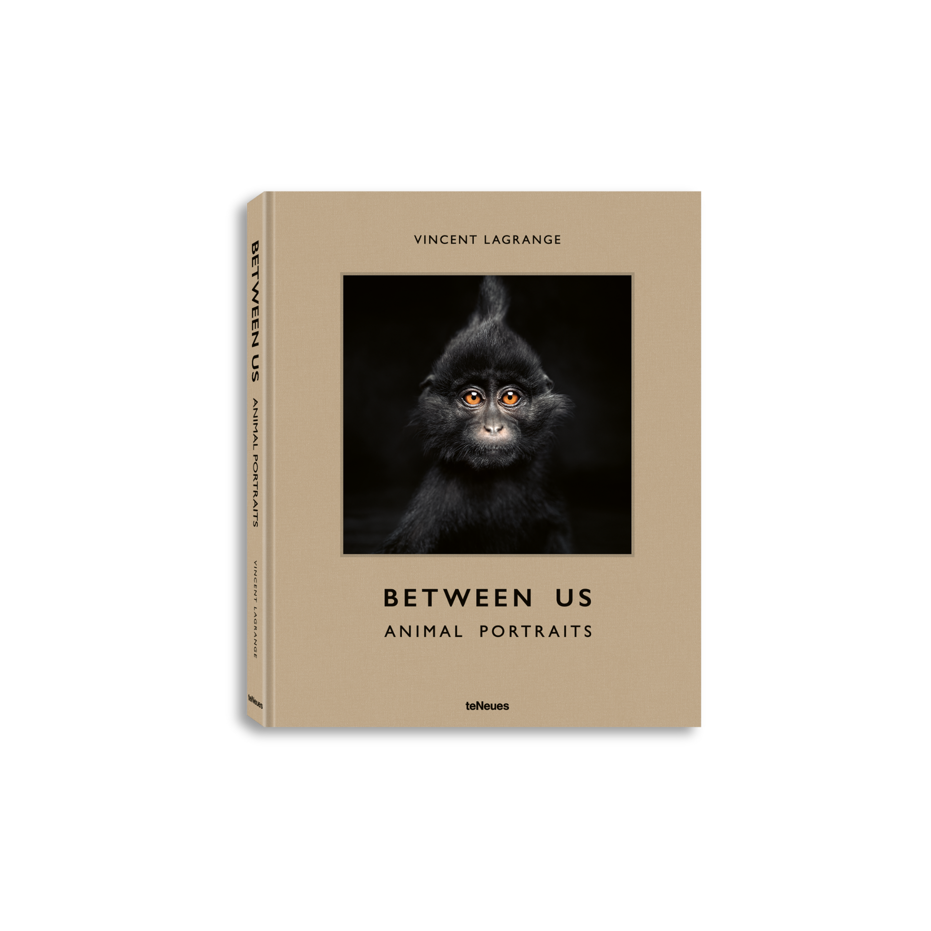 Between Us by teNeues