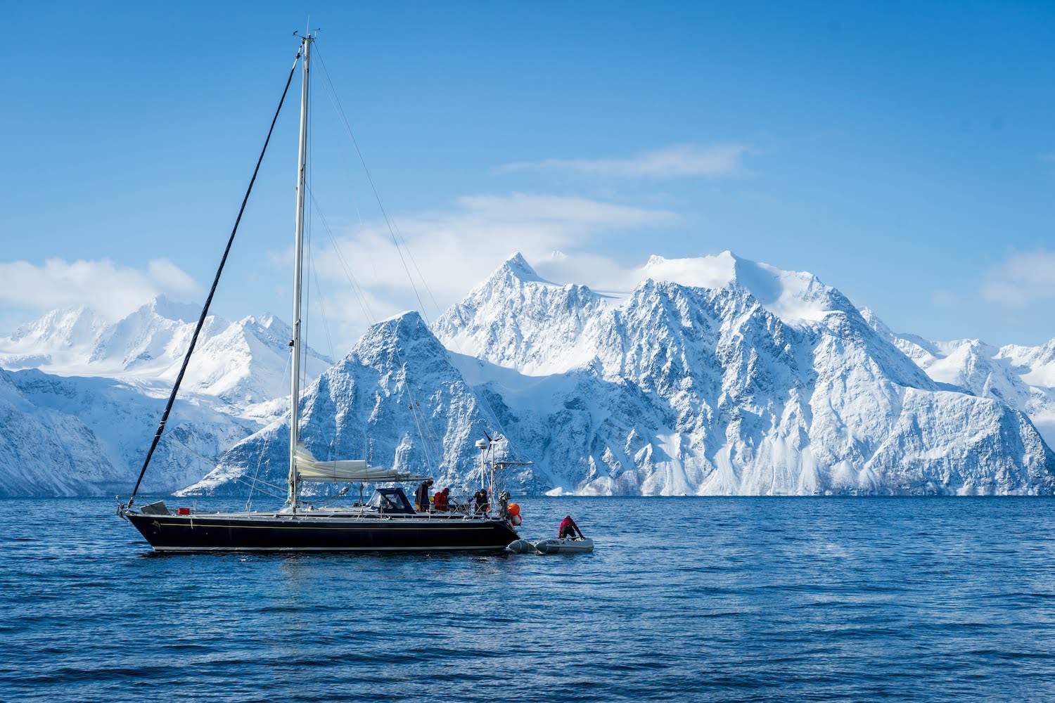 The Makaira II, a Grand Soleil 46 built in 1985, was designed by Alain Jezequel and constructed at the Cantiere del Pardo shipyard in Italy. Find out more in Boatlife by Katharina Charpian