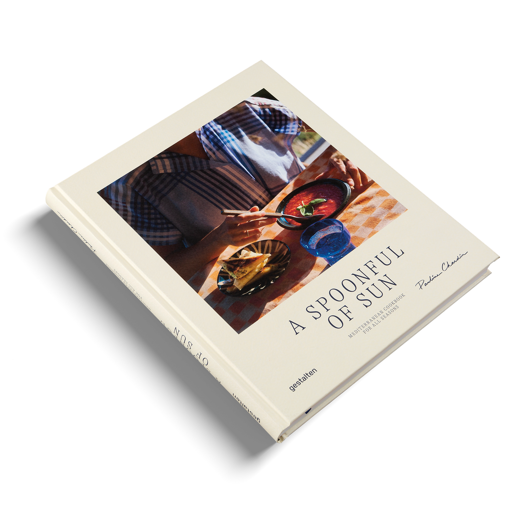 A Spoonful of Sun is a Mediterranean cookbook for all seasons created by Pauline Chardin and gestalten