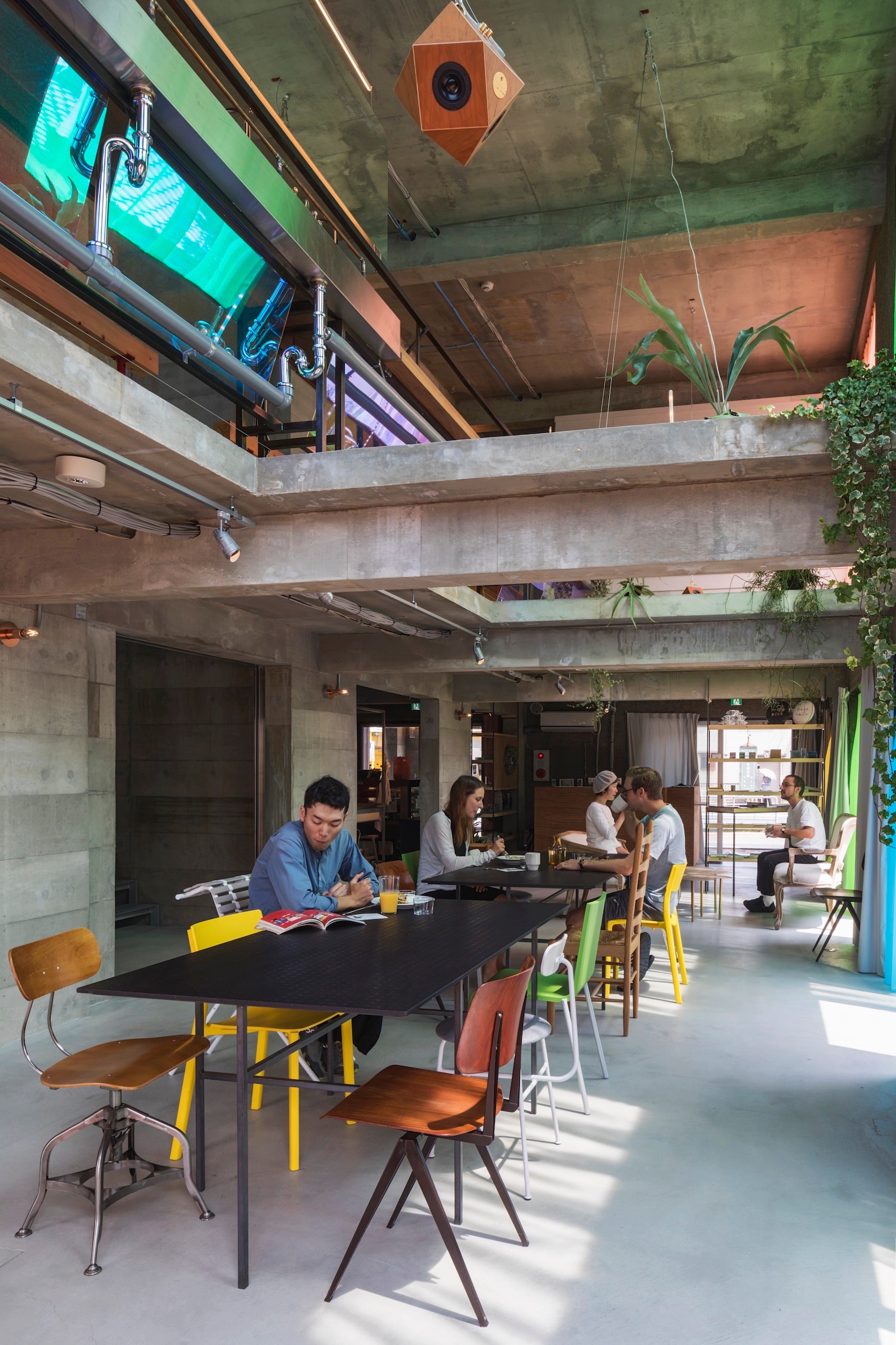 GrandHostels BudgetTraveller Luxury Hostels book gestalten hostels travel