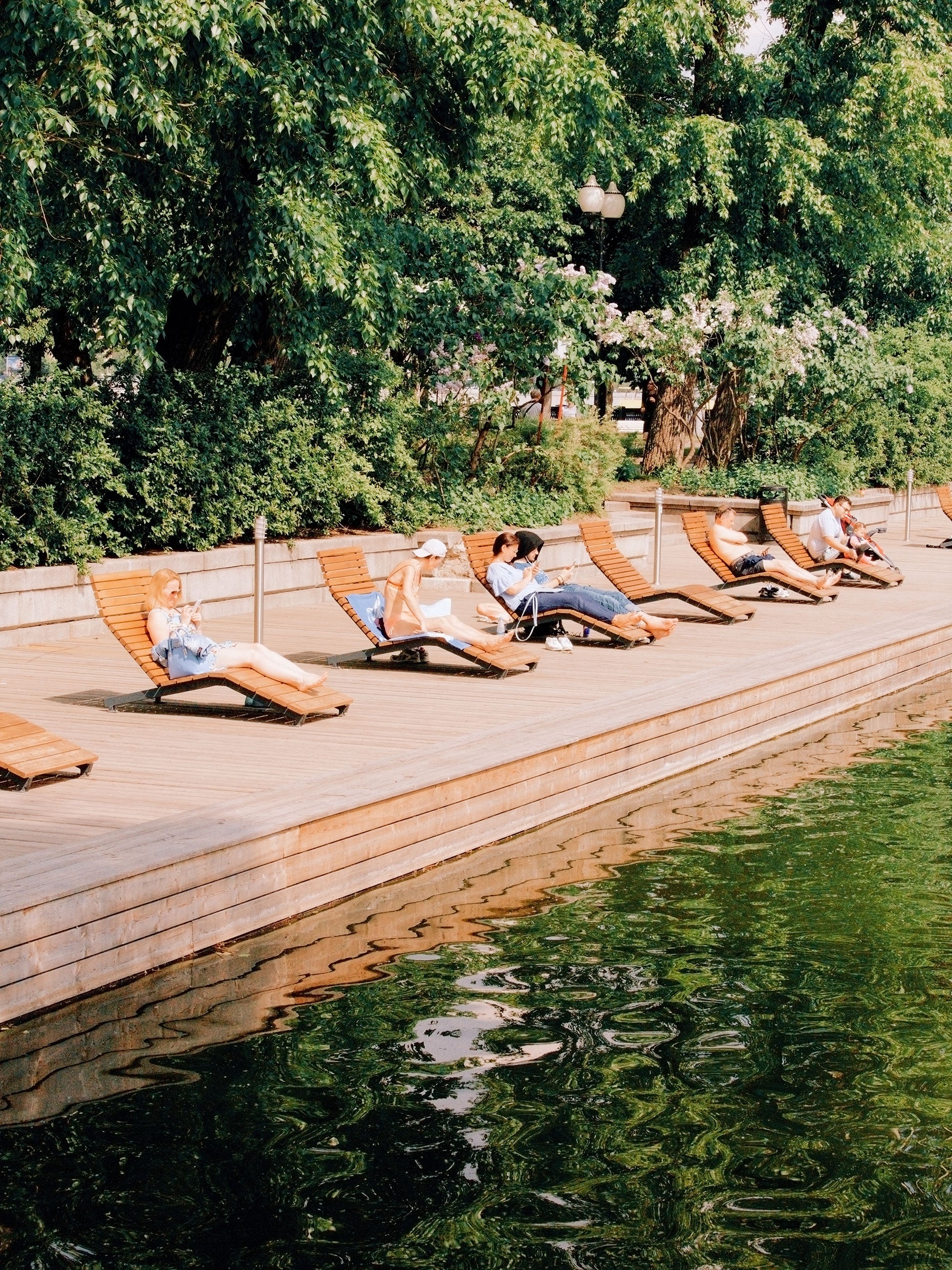 Urban living room in a better city