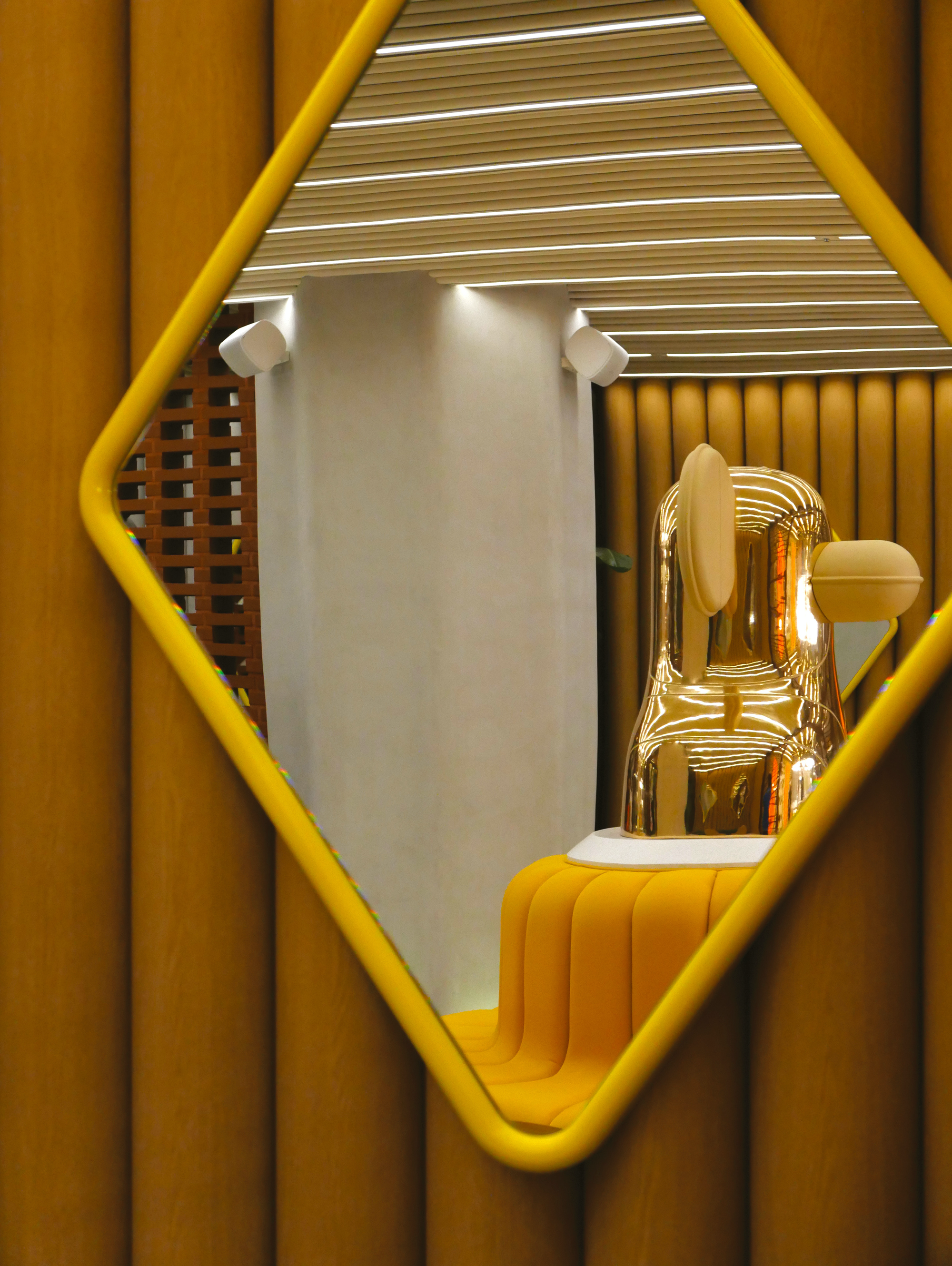 Pangyo VIP Lounge — Mirror and detail, interior design for Hyundai Department Store in Seoul, South Korea by Jaime Hayon