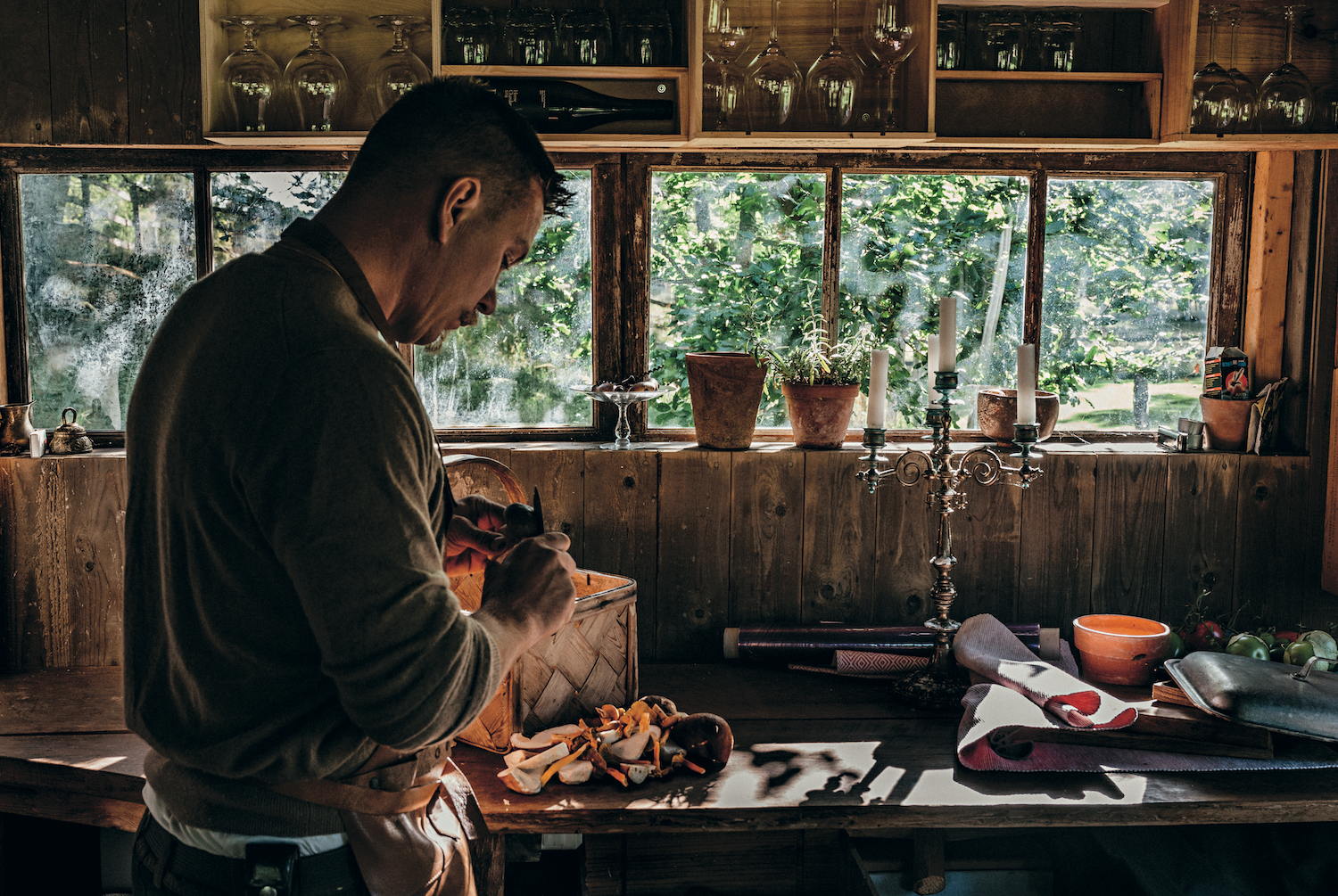 Mikael Einarsson and Hubbe Lemon are both the cooks and hunters behind The Wild Game Cookbook.