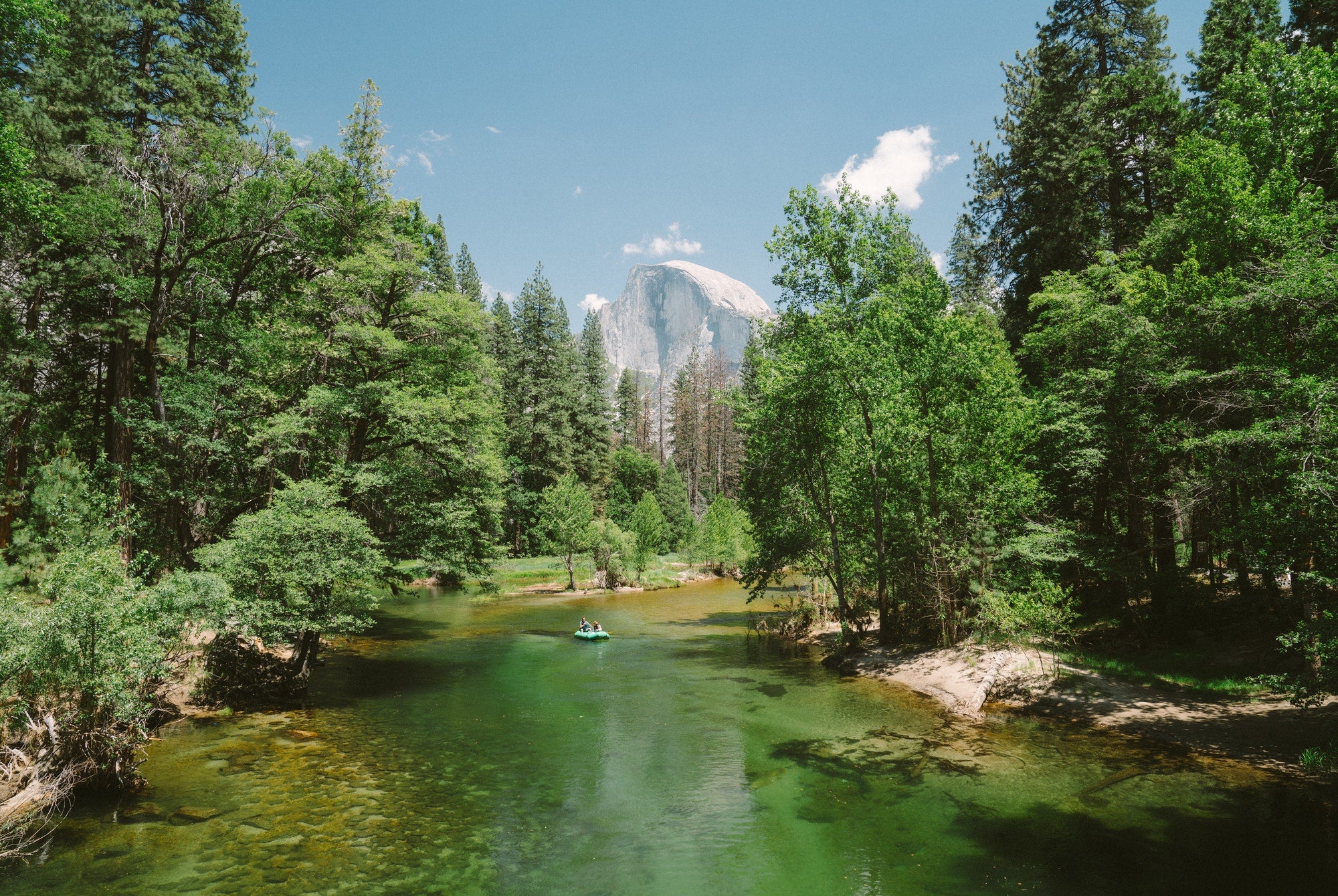 Yosemite icon and hiker’s challenge, Half Dome rises above the park wilderness. Keen climbers embark in a 14–16-mile (23–26 km) round-trip to ascend the 8,836-feet (2,693-m) monolith and are rewarded with magnificent views across the park.