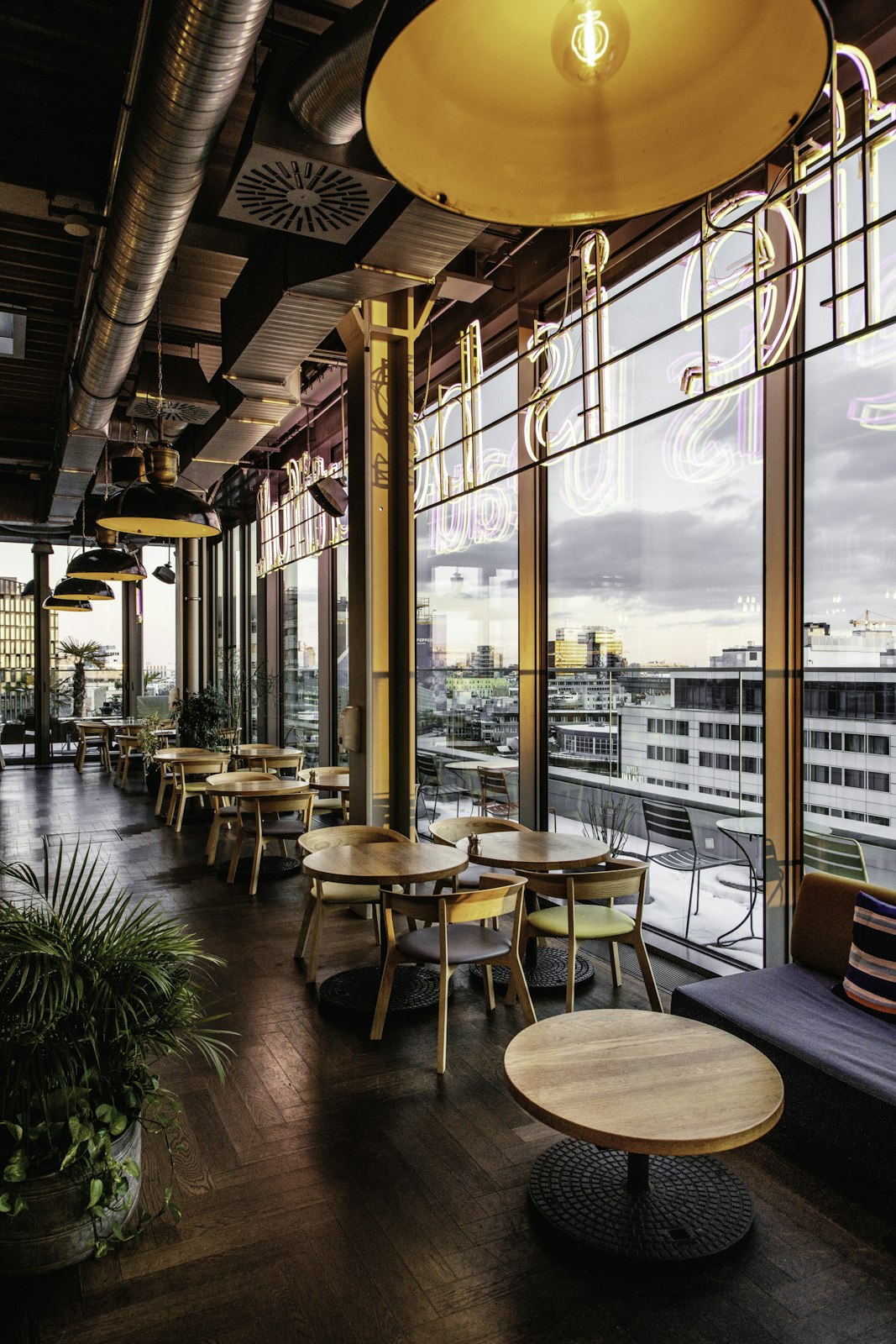 Spatial Storytelling – Experience Architecture and Collage Design of Werner Aisslinger