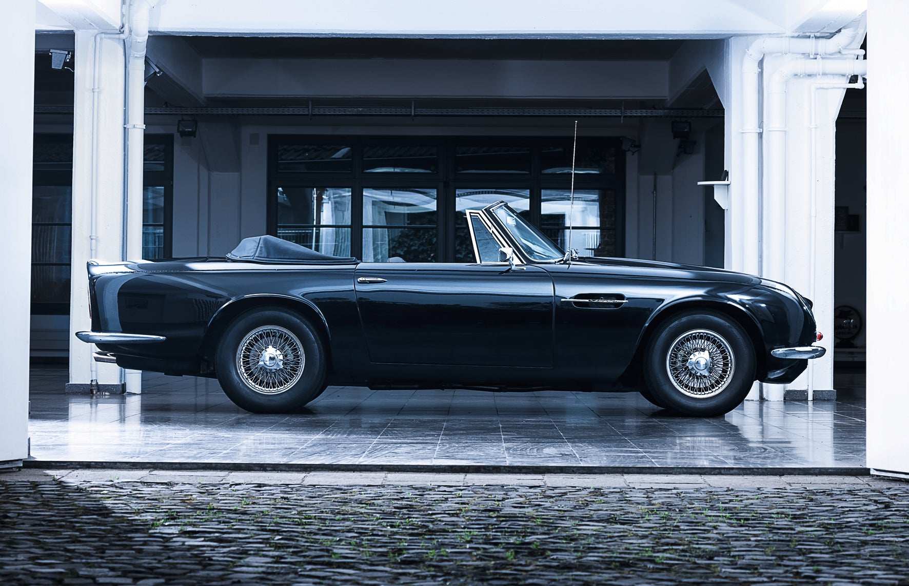 その他 ASTON MARTIN Year Book 2021-2022 ASTON MARTIN Year Book