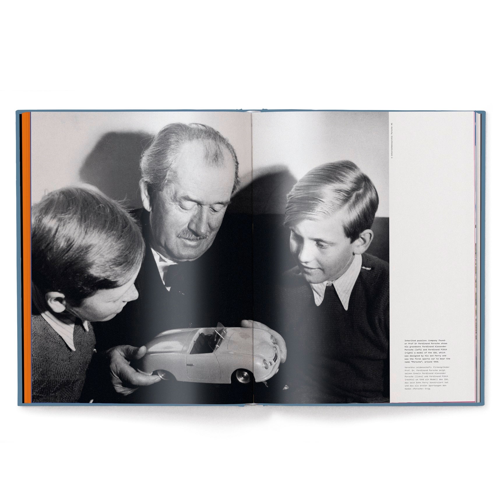 The Porsche Book by teNeues