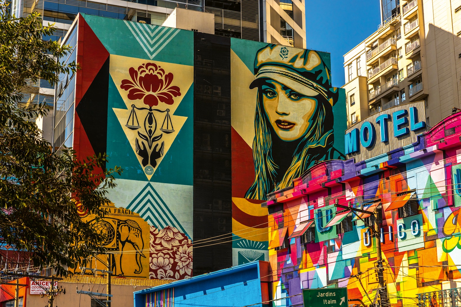Masters of Street Art: Art without a Frame | teNeues