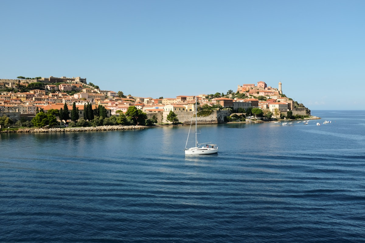 Sailing the Seas Vol. 2