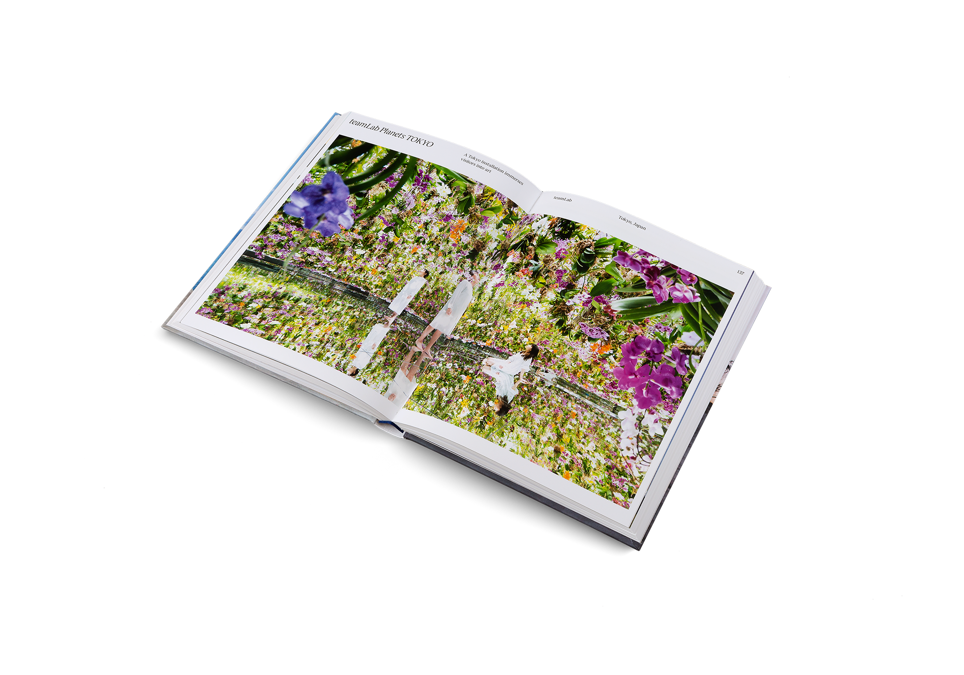 A Tokyo installation immerses visitors into art. Meet teamLab Planets TOKYO in Art Escapes by gestalten.