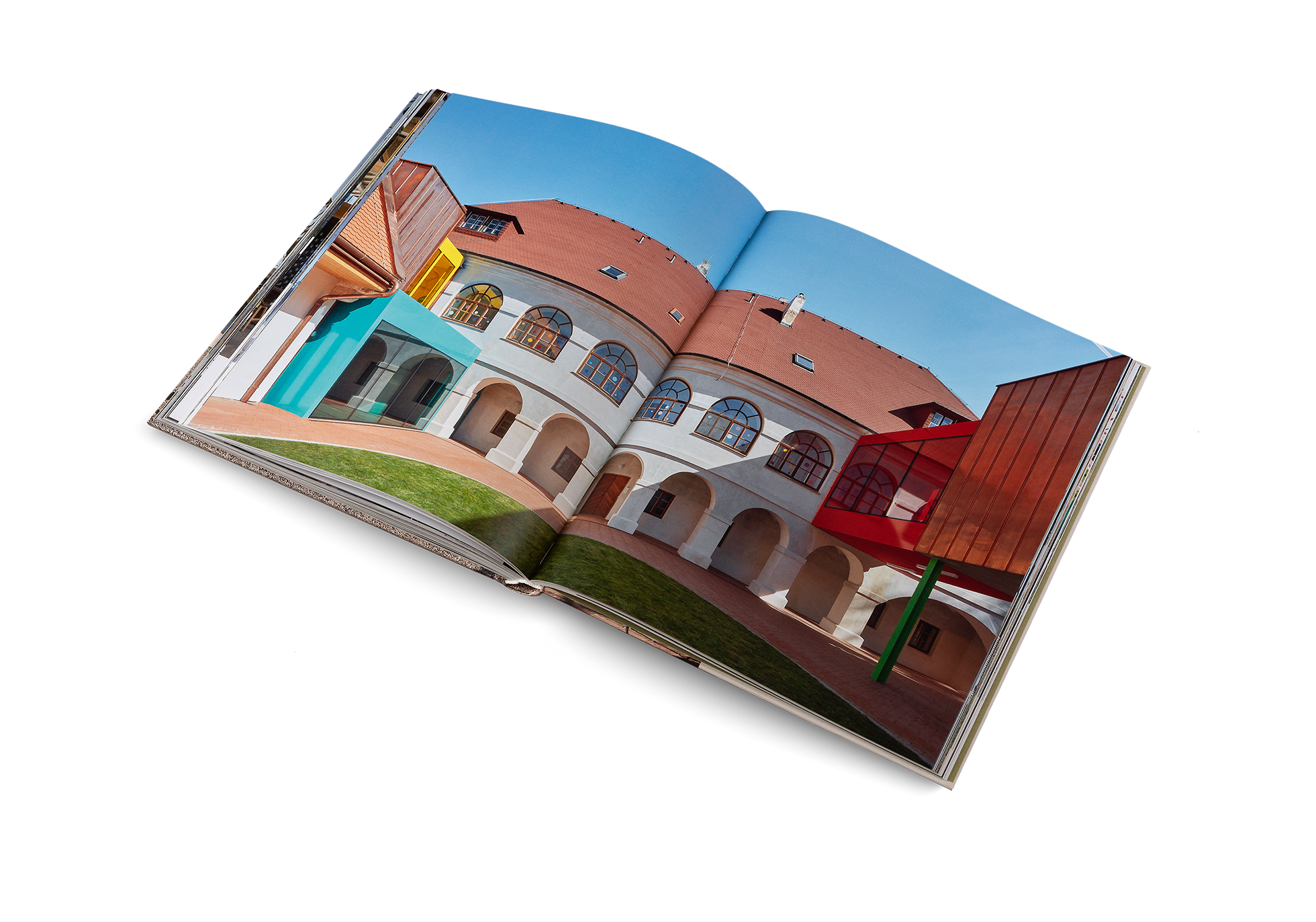 Building for Change by Ruth Lang explores how the strategies of reuse have been employed by world-leading architects across a range of contexts and for different projects. Rather than merely celebrating reuse as an aesthetic practice, this book provides insight into the application of a range of tactics, investigating the processes architects have undertaken to deliver innovative projects