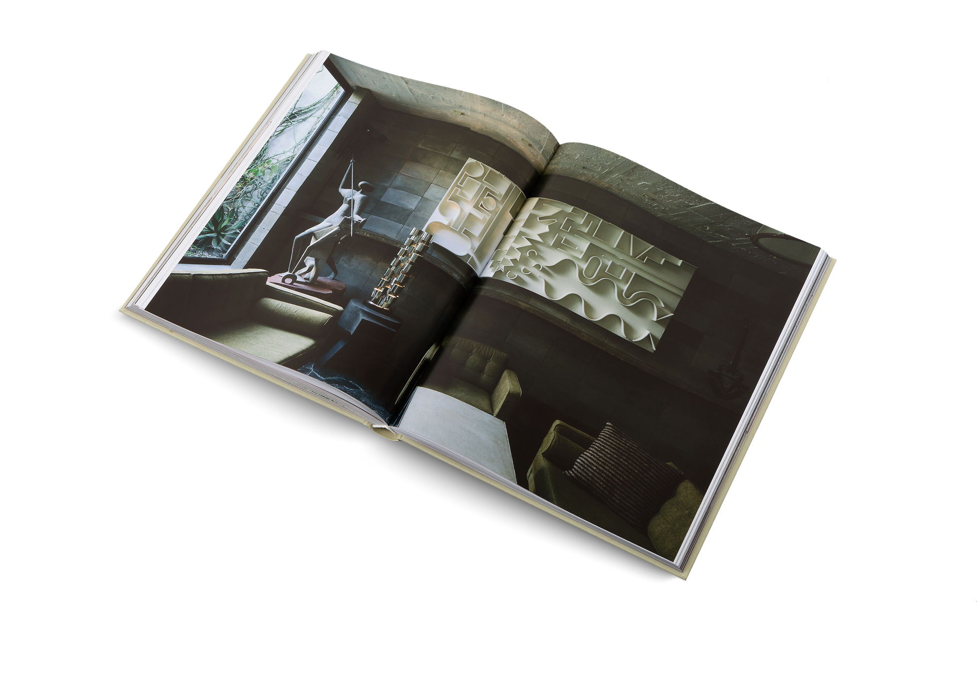 This time capsule of Mexican tradition is the Reyes-Fernandez Residence and Studio featured in Living In by gestalten and Openhouse