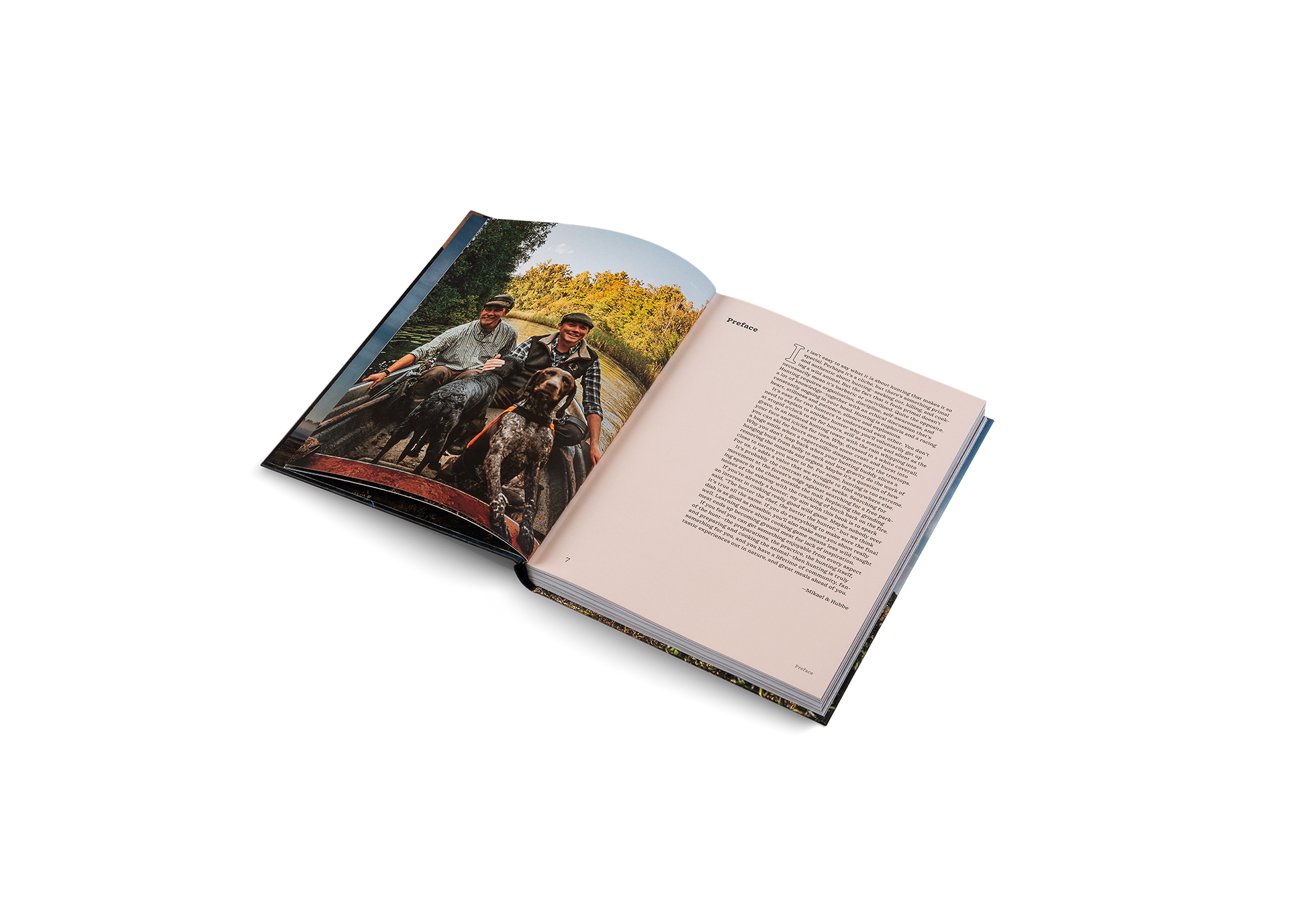 It isn’t easy to say what it is about hunting that makes it so special. Perhaps it’s a cliché, but there’s something primal and authentic about hunting—seeking out, killing, and cooking a wild animal. But the fact that it feels primal doesn’t necessarily mean it’s barbaric or uncivilized. Quite the opposite. Hunting requires organization, discipline —together with an ethical discussion that’s constantly ongoing in your head. The Wild Game Cookbook compiles recipes for hunters and gourmets.
