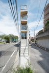 Sarugaku Plural Directed Tower designed by Masatoshi Hirai Architects Atelier is an example of vertical architecture in Vertical Living by gestalten