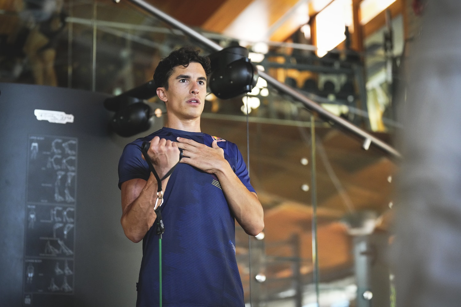 La razón por la que merece la pena volver a recuperar la forma física completamente: para seguir luchando por el campeonato mundial, claro. Pero también para pasárselo bien sobre dos ruedas: mountainbike, dirt track, motocross.